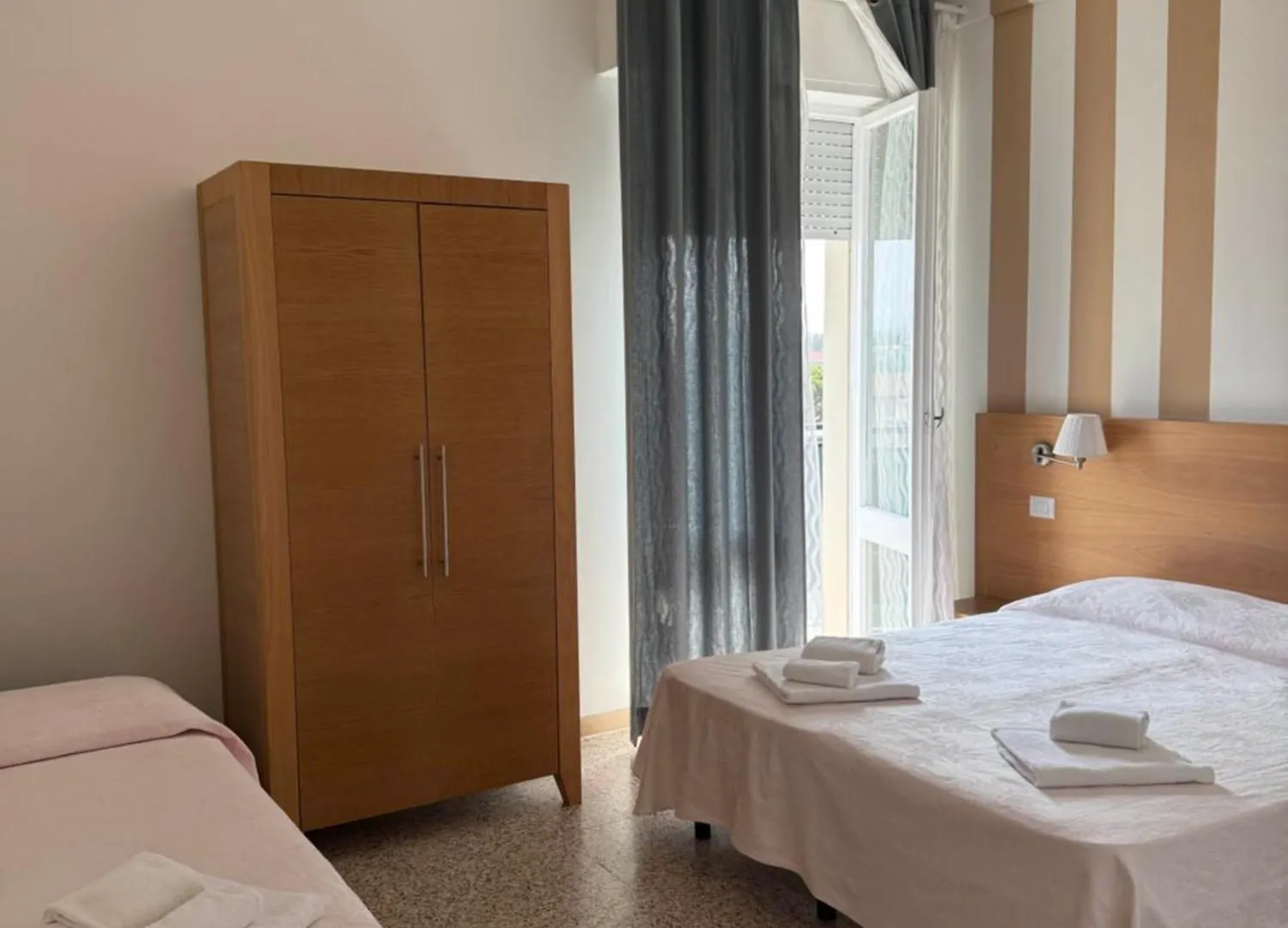Hotel Gin Sul Mare Римини