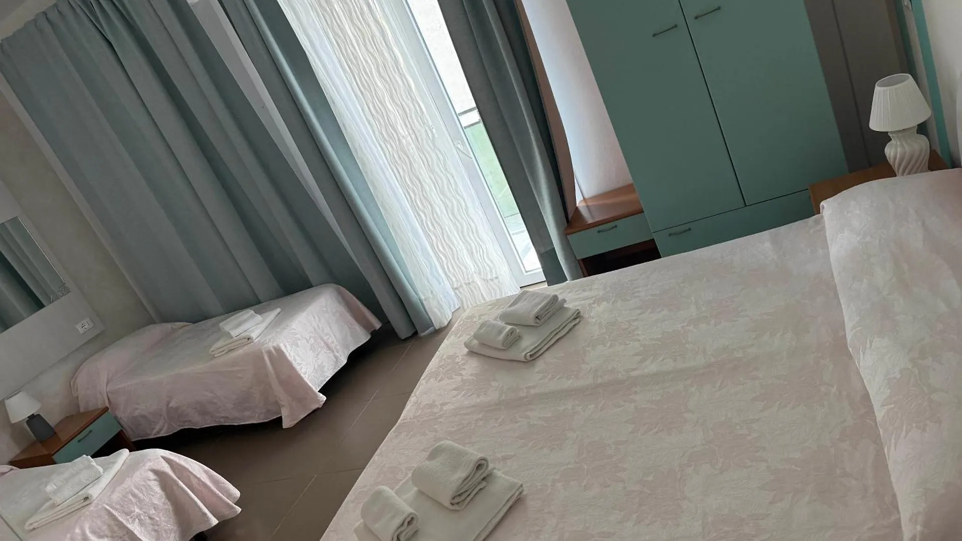 Hotel Gin Sul Mare 里米尼
